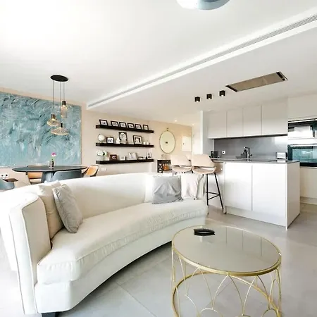 Costa Elegant Escape 公寓 *