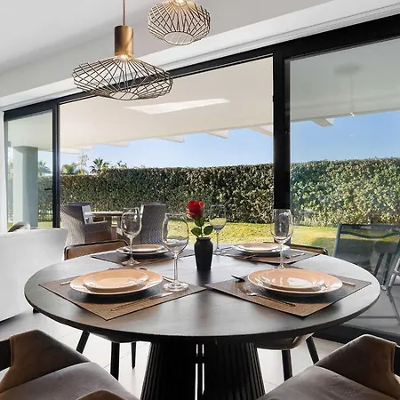 Costa Elegant Escape Apartment Estepona